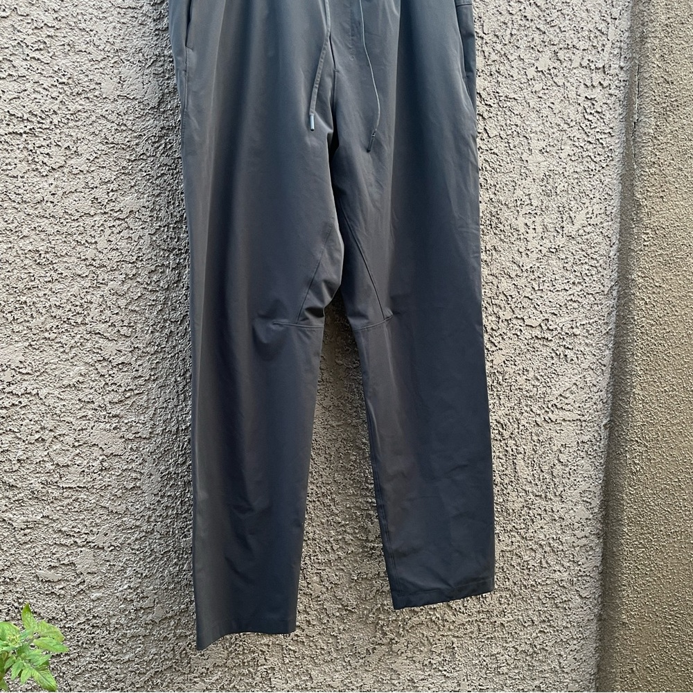 Lululemon men’s joggers / XL - Picture 7 of 7